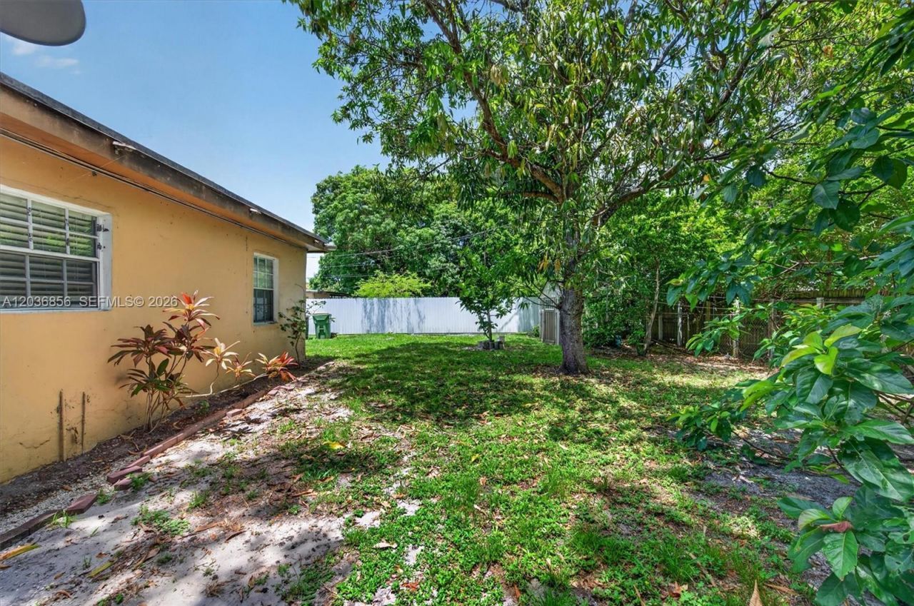 761 NE 139th St , North Miami, FL 33161 Photo
