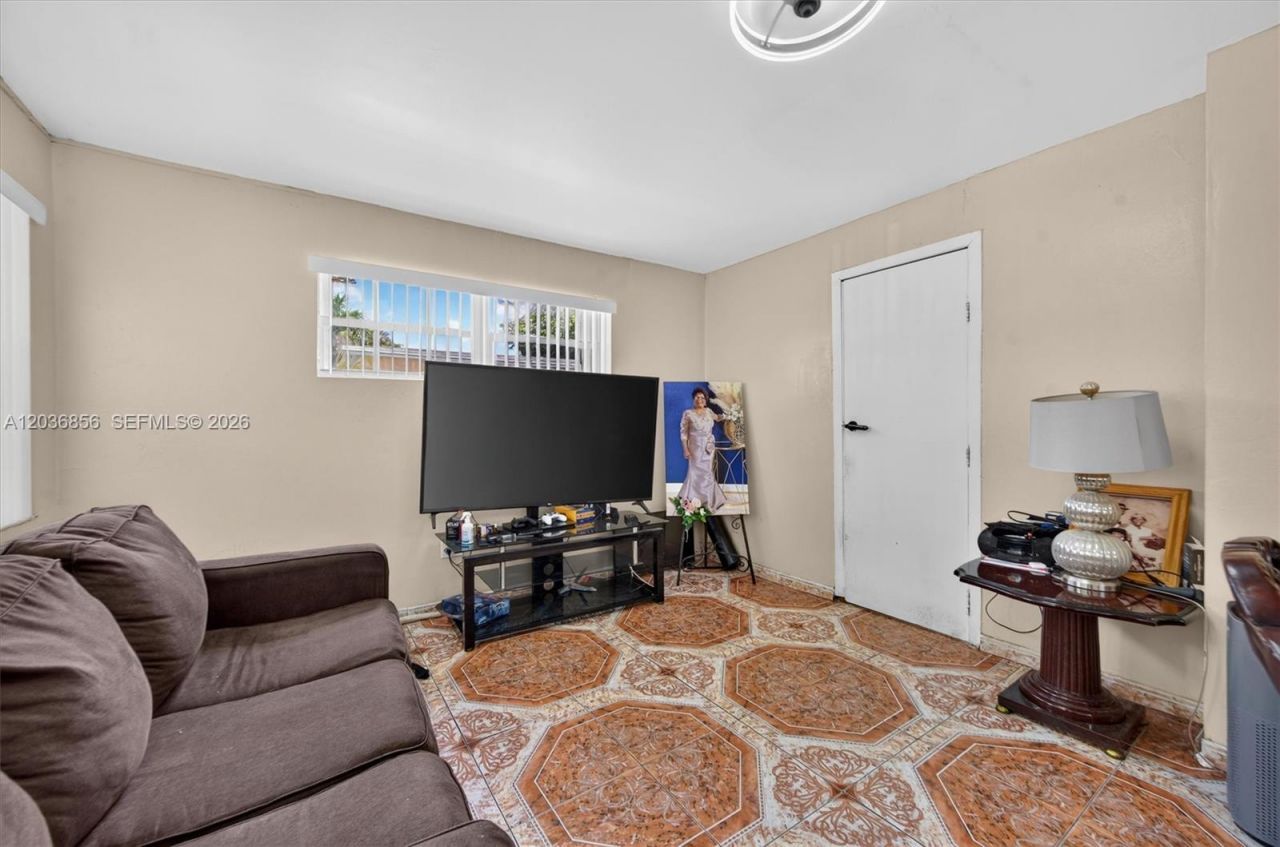 761 NE 139th St , North Miami, FL 33161 Photo