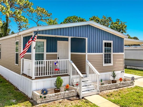 10485 HOLIDAY SHORES DRIVE , Unit 302, LARGO, FL 33773