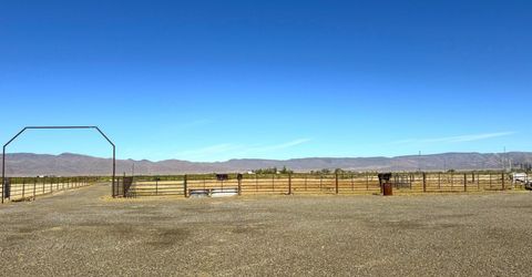 1729 2300 E Street, Battle Mountain, NV 89820 Photo