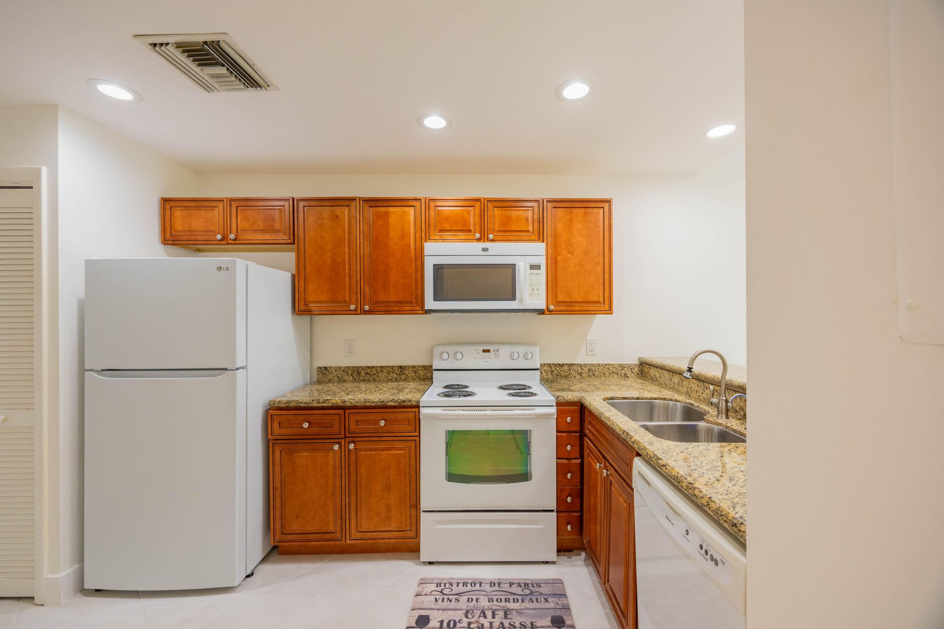 7520 La Paz Boulevard, Unit 104, Boca Raton, FL 33433 Photo