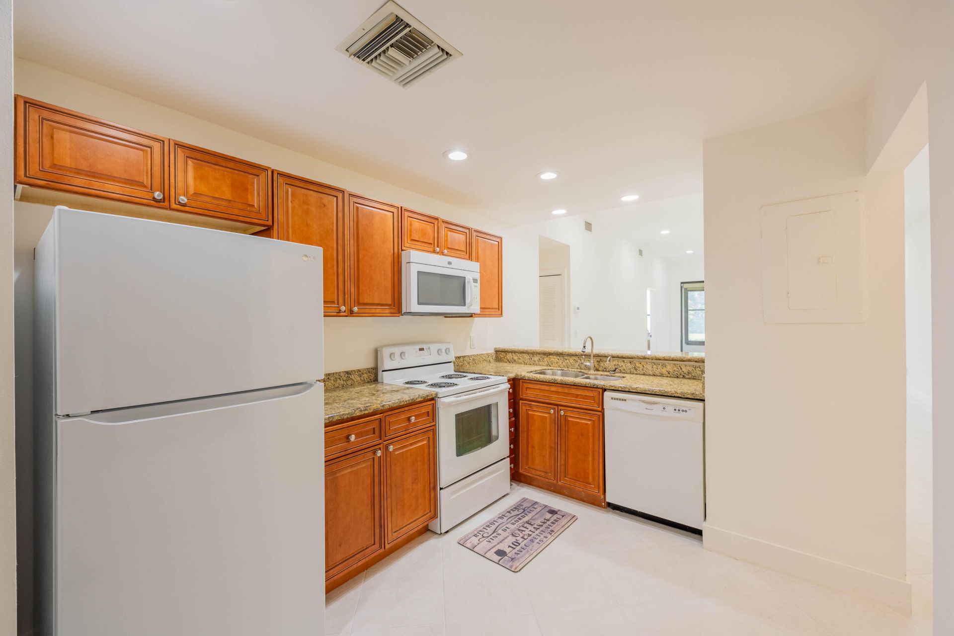 7520 La Paz Boulevard, Unit 104, Boca Raton, FL 33433 Photo
