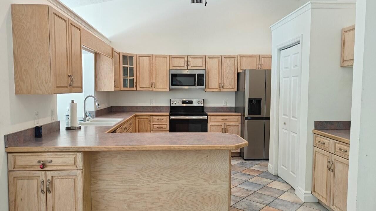 2043 SE Camilo Street, Port Saint Lucie, FL 34952 Photo