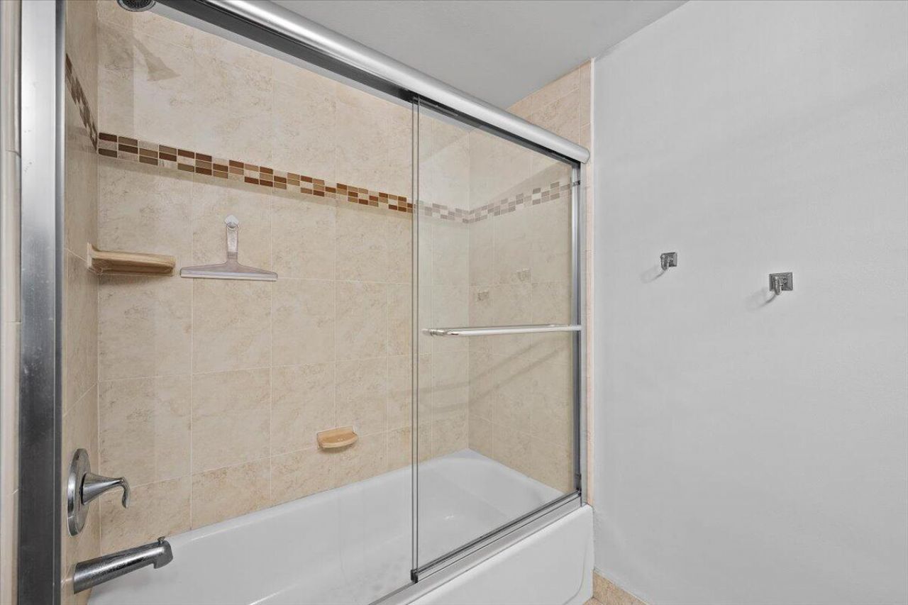 2800 N Ocean Drive, Riviera Beach, FL 33404 Photo