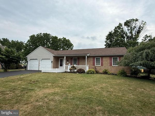 304 W WALNUT TREE DRIVE, BLANDON, PA 19510