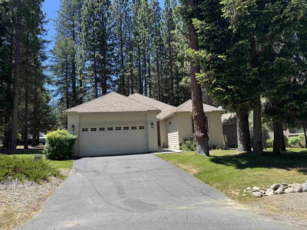 38 Oak Court , Blairsden, CA 96103