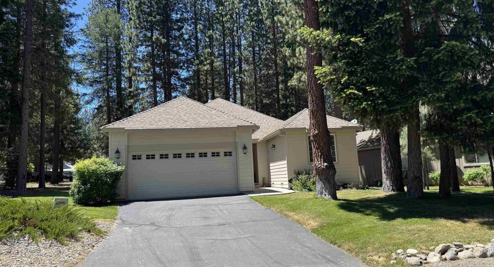 38 Oak Court , Blairsden, CA 96103 Photo