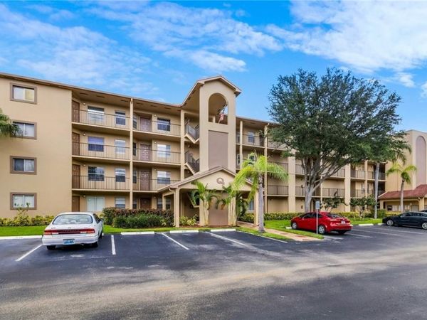 1400 SW 124th Terrace, Unit 105q, Pembroke Pines, FL 33027