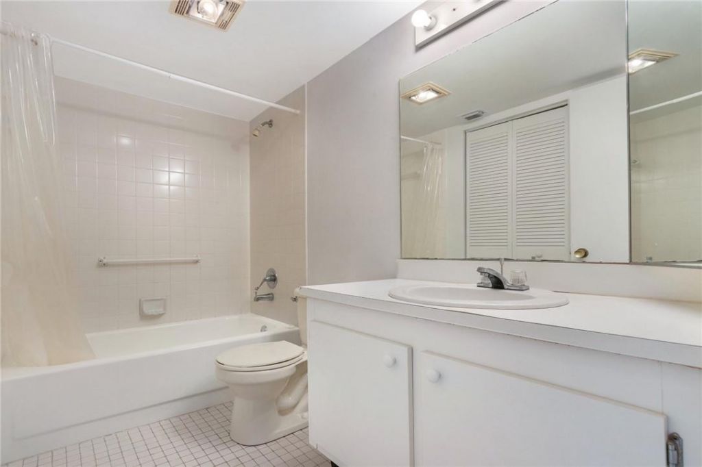 1400 SW 124th Terrace, Unit 105q, Pembroke Pines, FL 33027 Photo