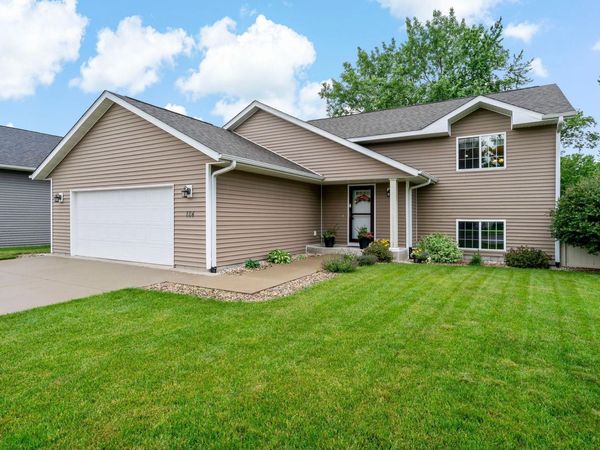 124 Harbor Hill Drive, Mankato, MN 56001