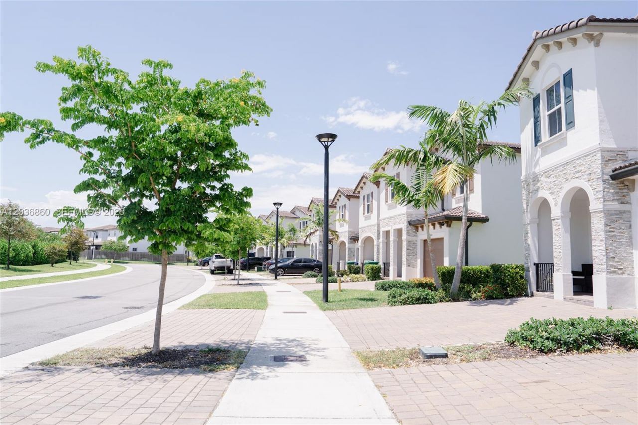 12779 NW 24th Ave, Miami, FL 33167 Photo