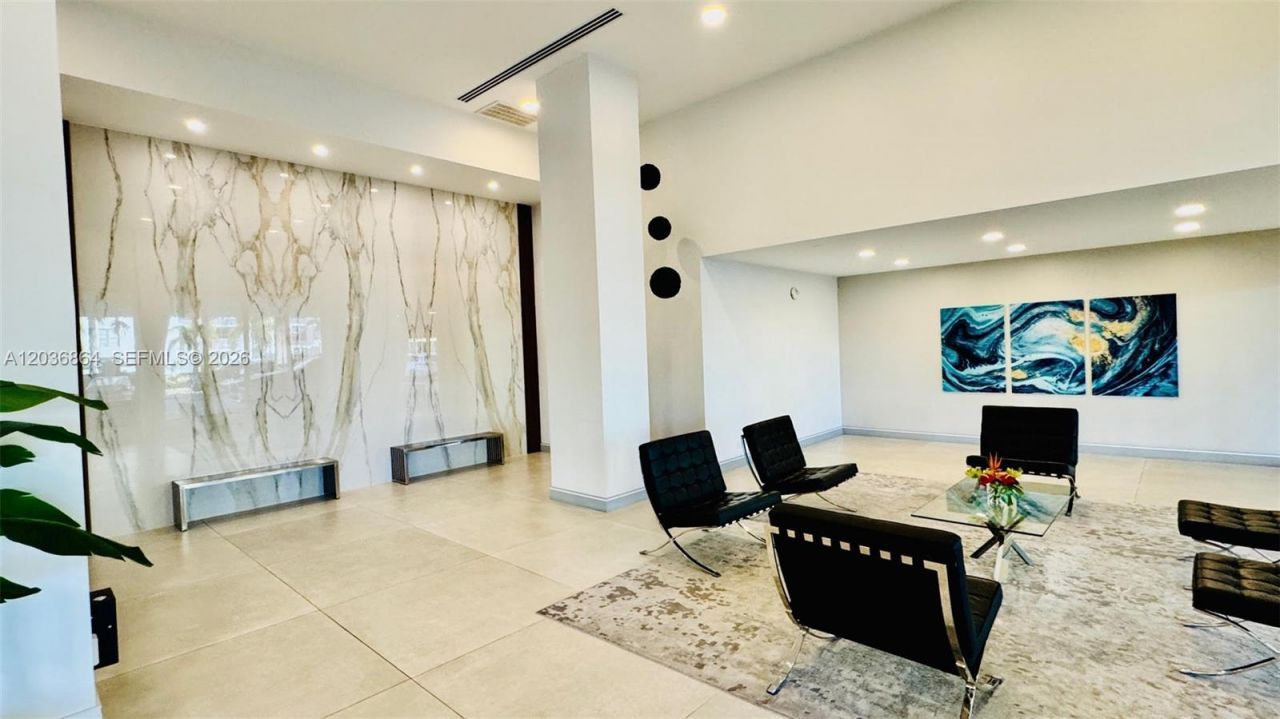 230 174th St, Unit 1612, Sunny Isles Beach, FL 33160 Photo