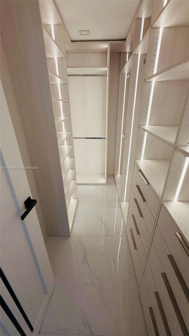 230 174th St, Unit 1612, Sunny Isles Beach, FL 33160 Photo