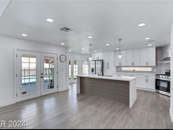 8312 Bermuda Beach Drive , Las Vegas, NV 89128