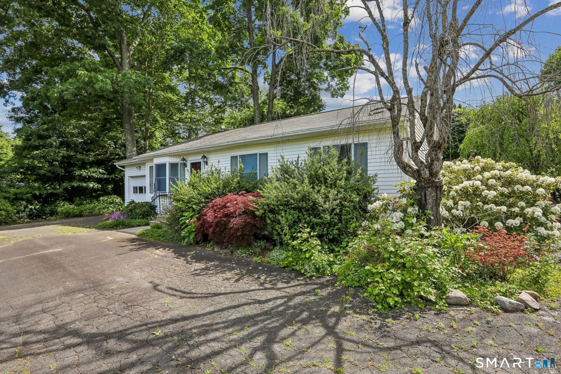 1 Sylvan, Danbury, CT 06811 Main Photo
