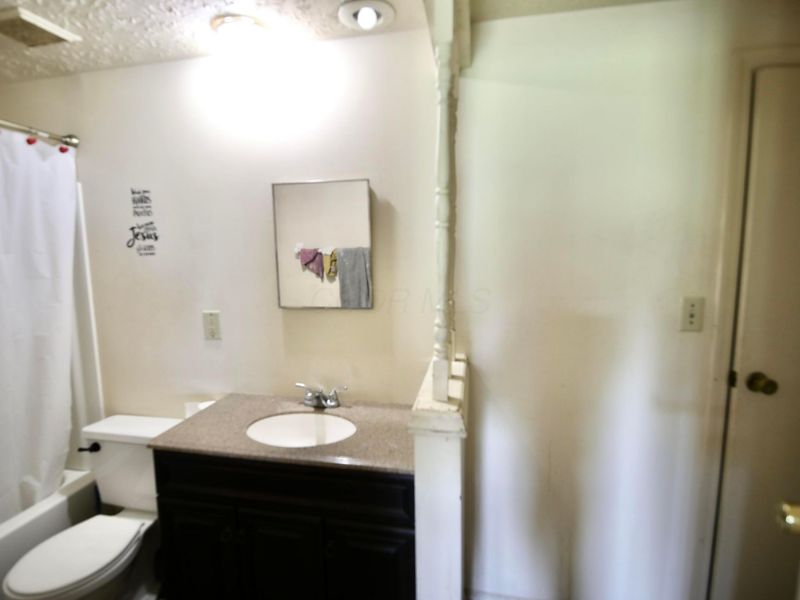 6394 Birchview Drive N, Reynoldsburg, OH 43068 Photo 12