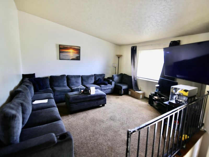 6394 Birchview Drive N, Reynoldsburg, OH 43068 Photo 4