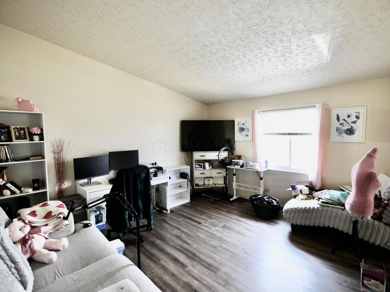 6394 Birchview Drive N, Reynoldsburg, OH 43068 Photo 6