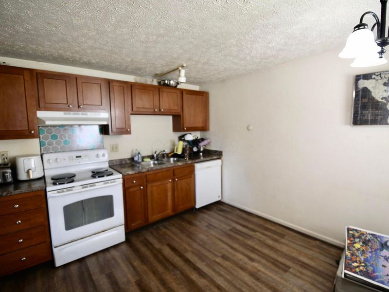6394 Birchview Drive N, Reynoldsburg, OH 43068 Photo 7
