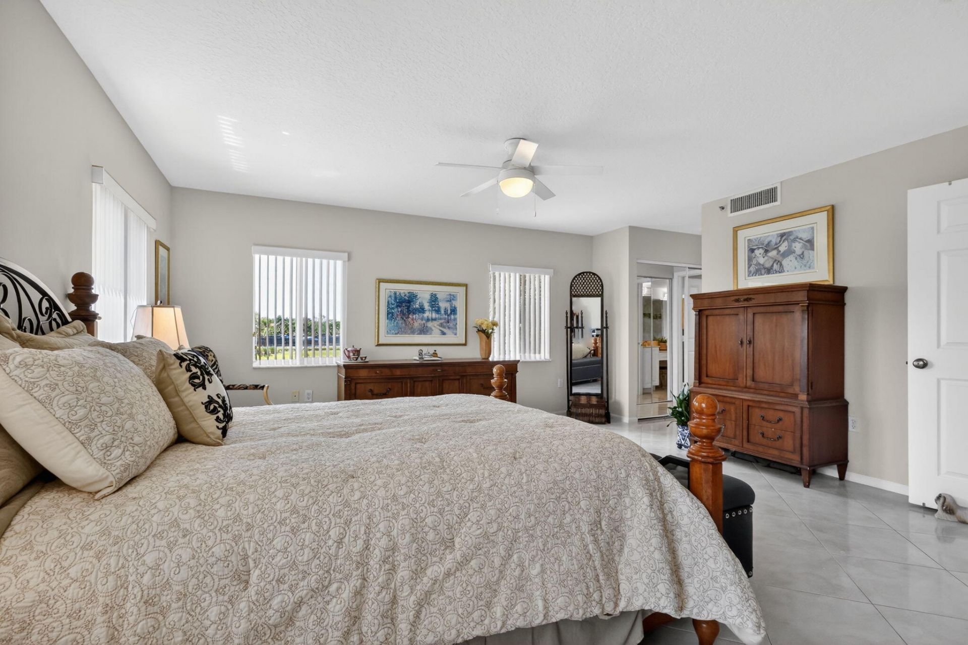 5906 Crystal Shores Drive, Unit 208, Boynton Beach, FL 33437 Photo