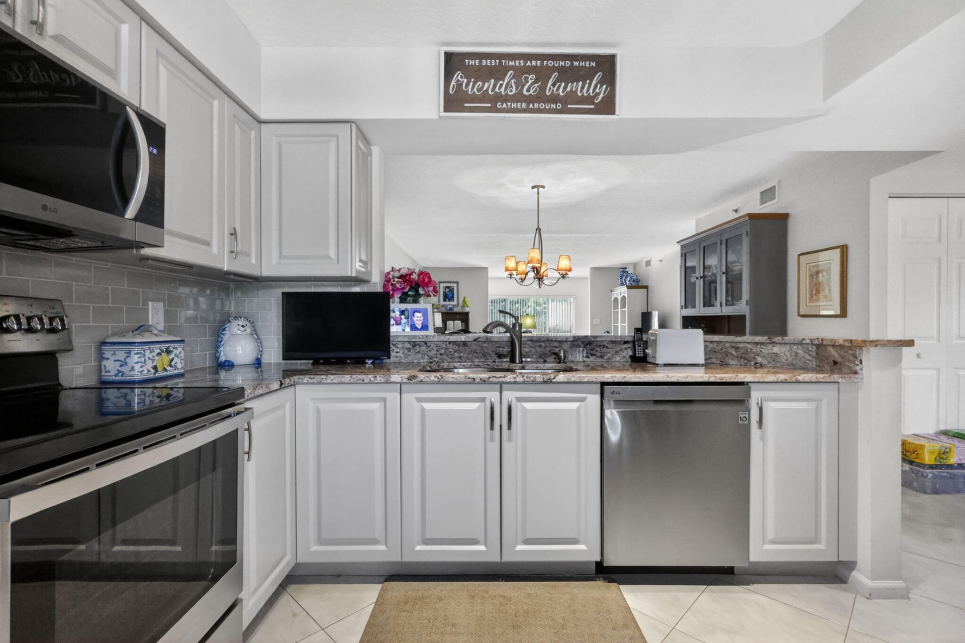5906 Crystal Shores Drive, Unit 208, Boynton Beach, FL 33437 Photo