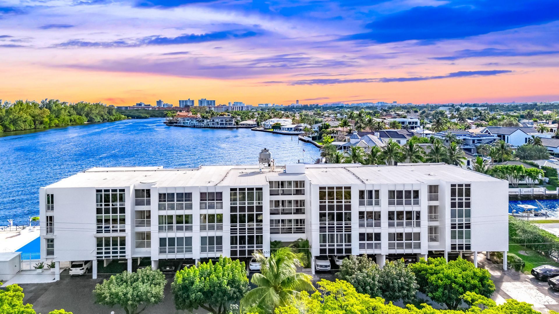 850 NE Spanish River Boulevard, Unit 33, Boca Raton, FL 33431 Photo
