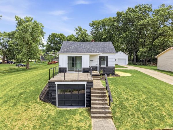 664 N Oakland Street, Mishawaka, IN 46544