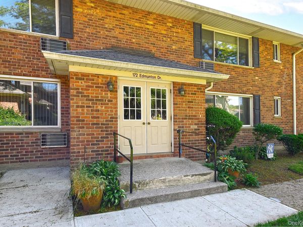 172 Edmunton Drive , Unit D9, North Babylon, NY 11703