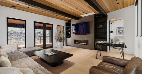 15612 Skislope Way, Truckee, CA 96161 Photo