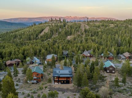 15612 Skislope Way, Truckee, CA 96161 Photo