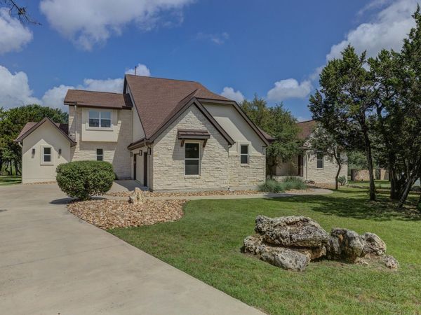 954 Covered Bridge DR , Driftwood, TX 78619