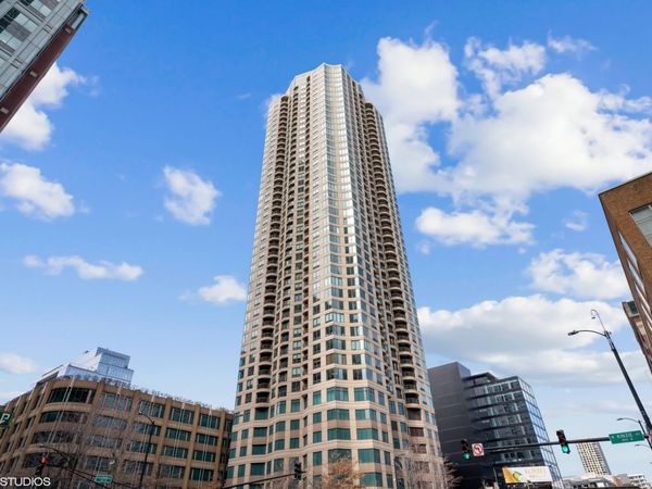 400 N LaSalle Drive , Unit 4509, Chicago, IL 60654