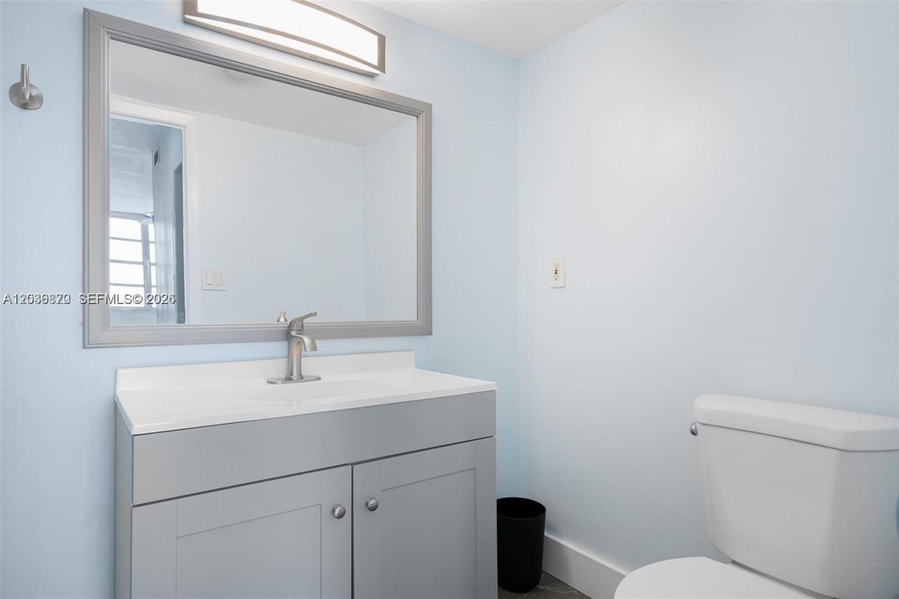 2780 NE 183rd St , Unit 2009, Aventura, FL 33160 Photo