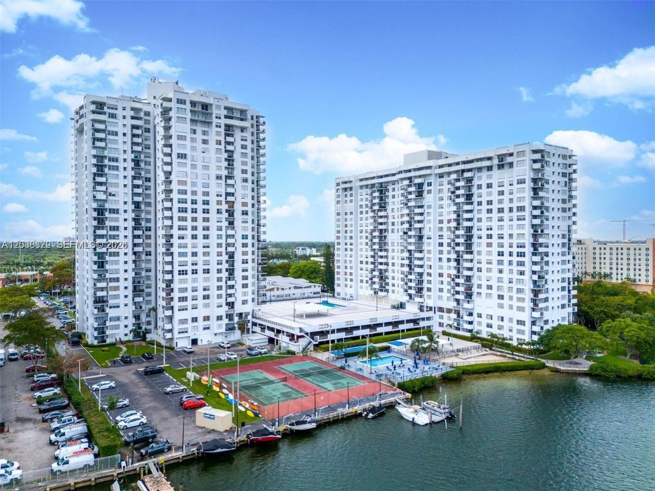 2780 NE 183rd St , Unit 2009, Aventura, FL 33160 Photo