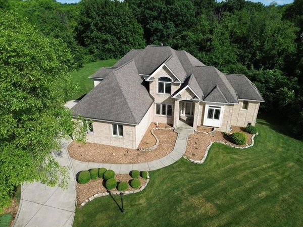 8751 Bridgewater Court , Crown Point, IN 46307
