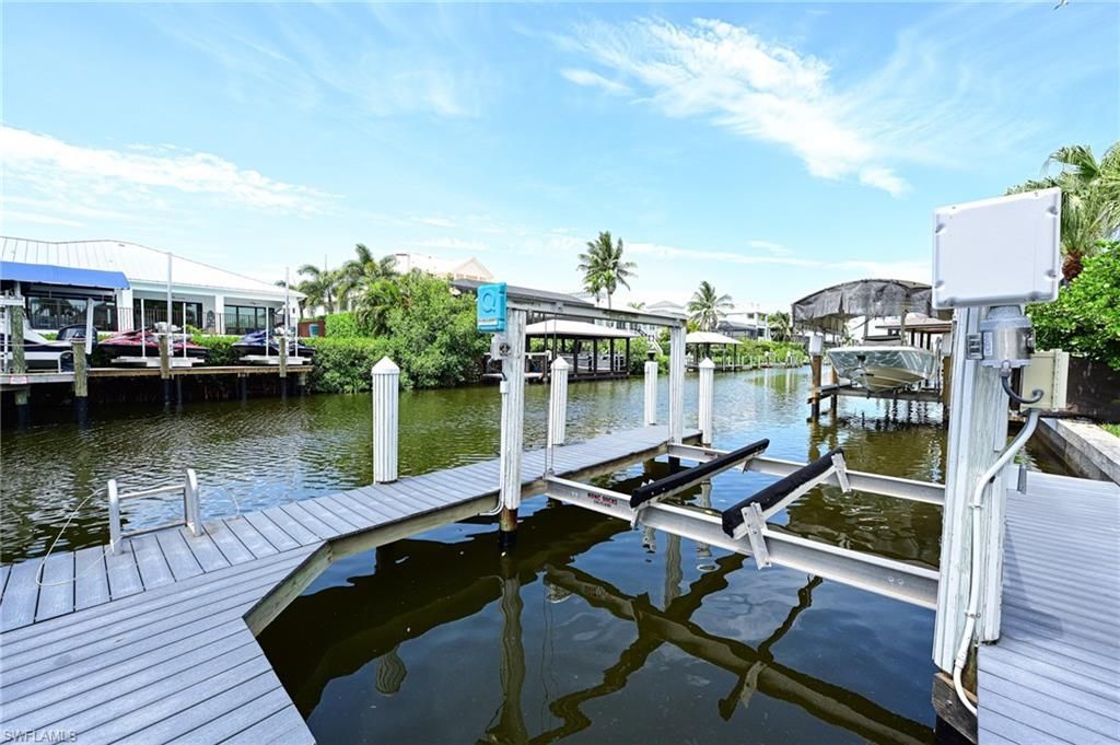 202 6th St , Bonita Springs, FL 34134 Photo