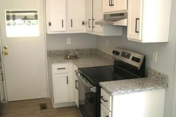 1530 Central Street photo 4