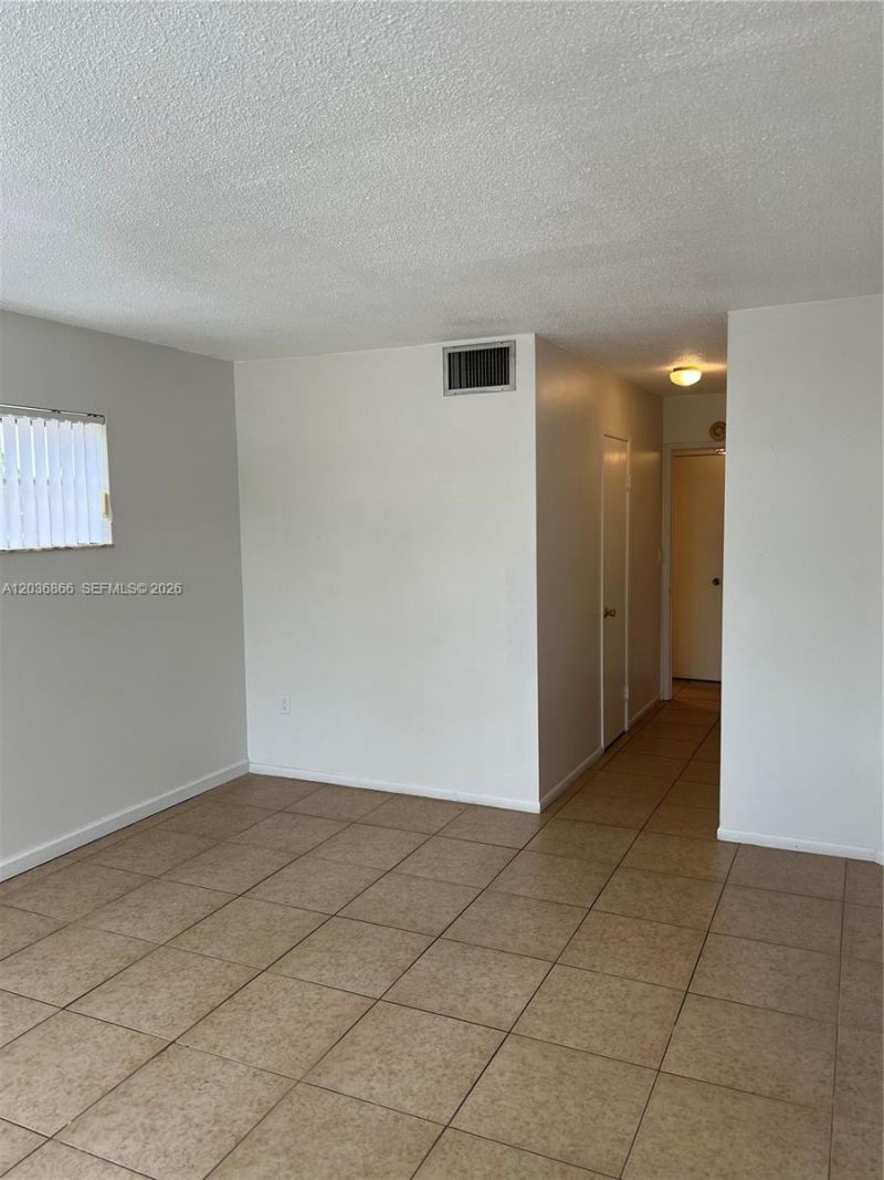 1680 NE 191st St, Unit 214-2, Miami, FL 33179 Photo