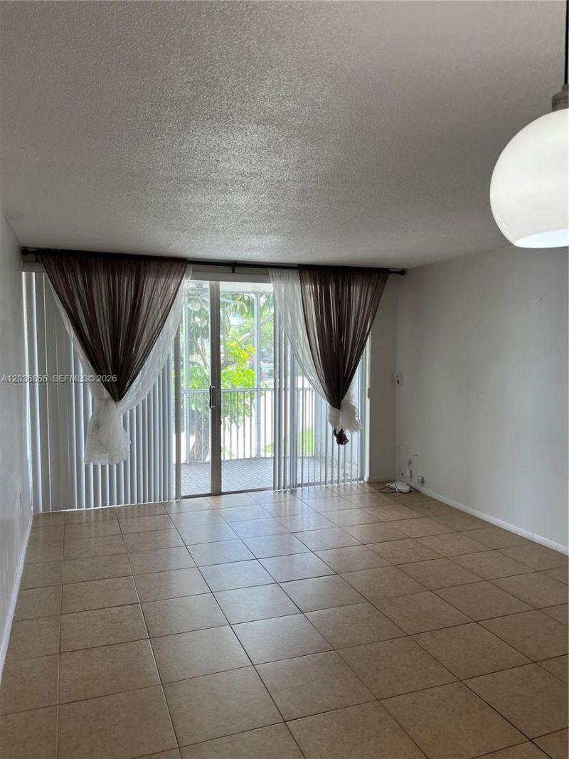 1680 NE 191st St, Unit 214-2, Miami, FL 33179 Photo