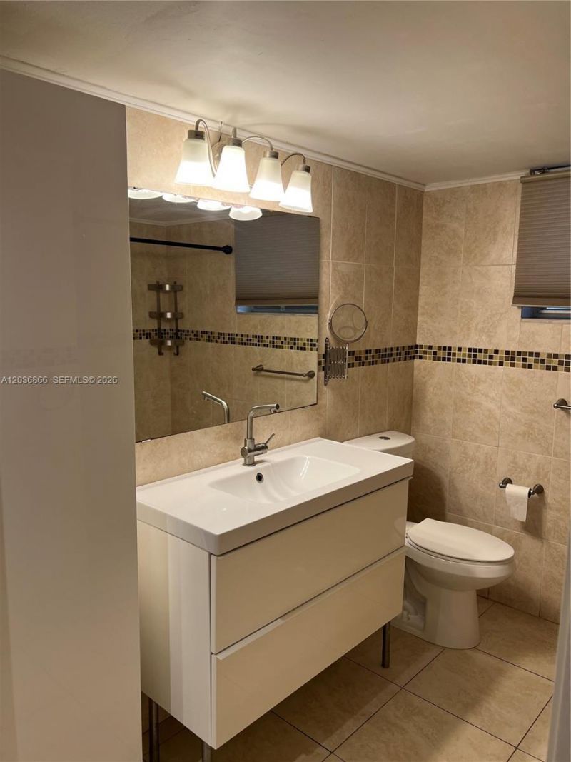 1680 NE 191st St, Unit 214-2, Miami, FL 33179 Photo