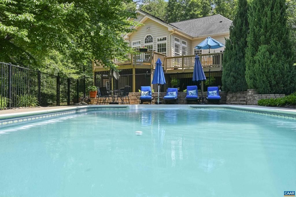 941 Willow Ridge Rd, Troy, VA 22974 Main Photo