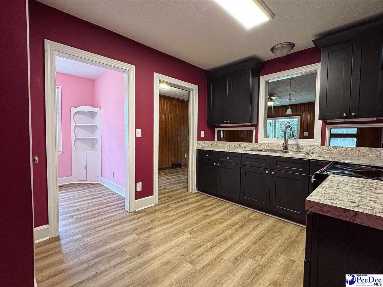 506 Taylor St Photo 11