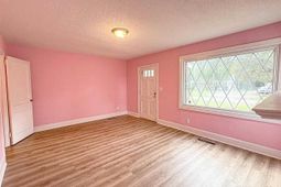 506 Taylor St photo 4