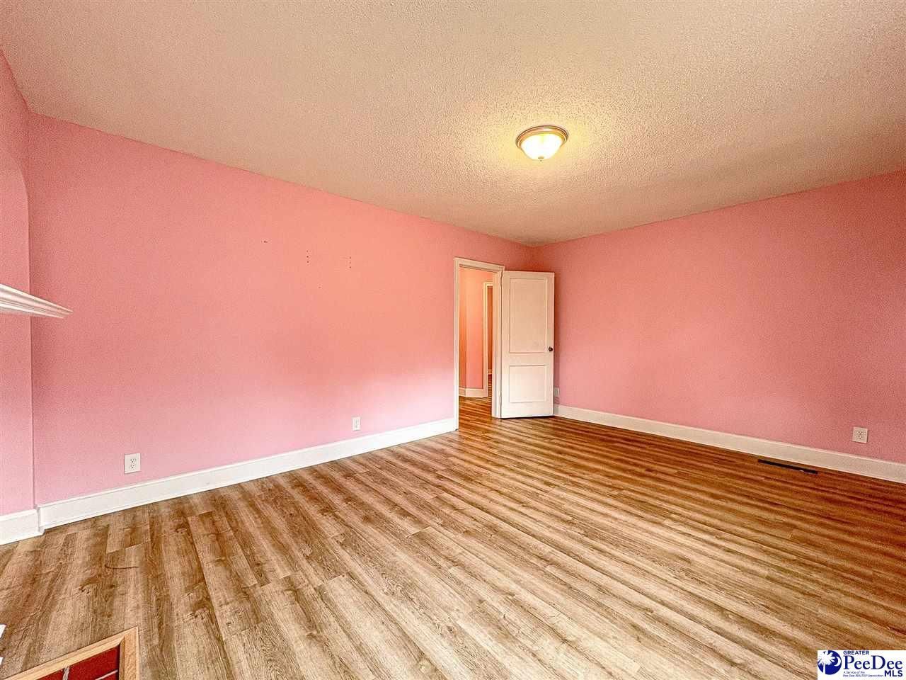 506 Taylor St Photo 6