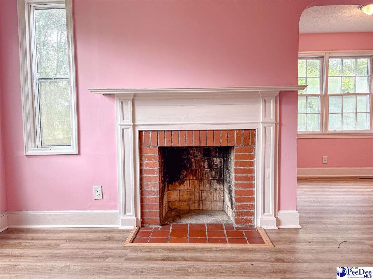 506 Taylor St Photo 7
