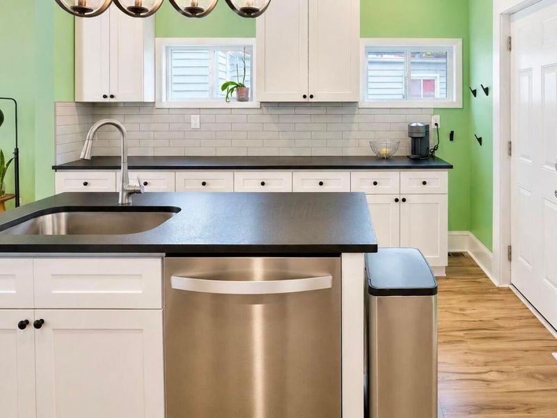 761 Siebert Street , Columbus, OH 43206 Photo 6