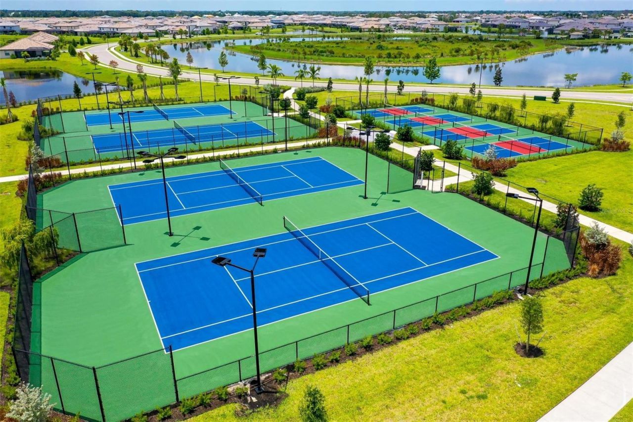 15957 Clear Skies Place , Bradenton, FL 34211 Photo