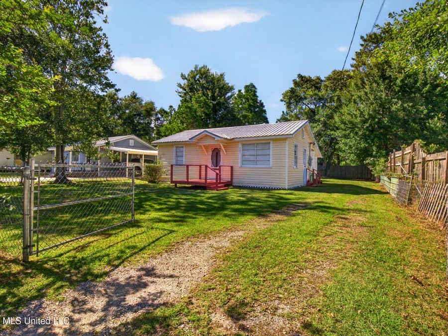 Property Image 4