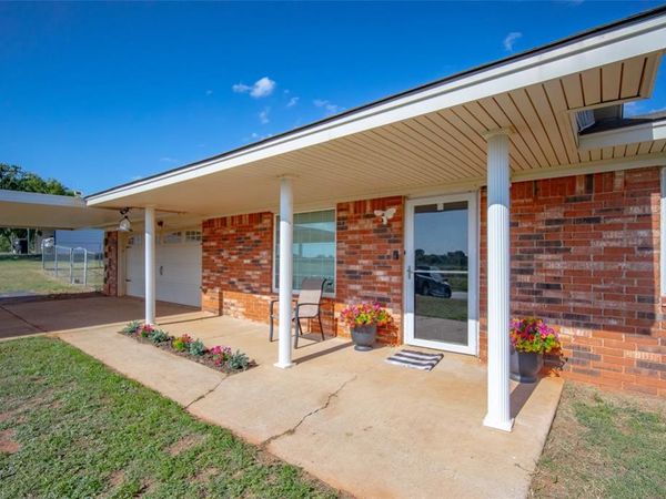 2297 County Street 2880 , Chickasha, OK 73018