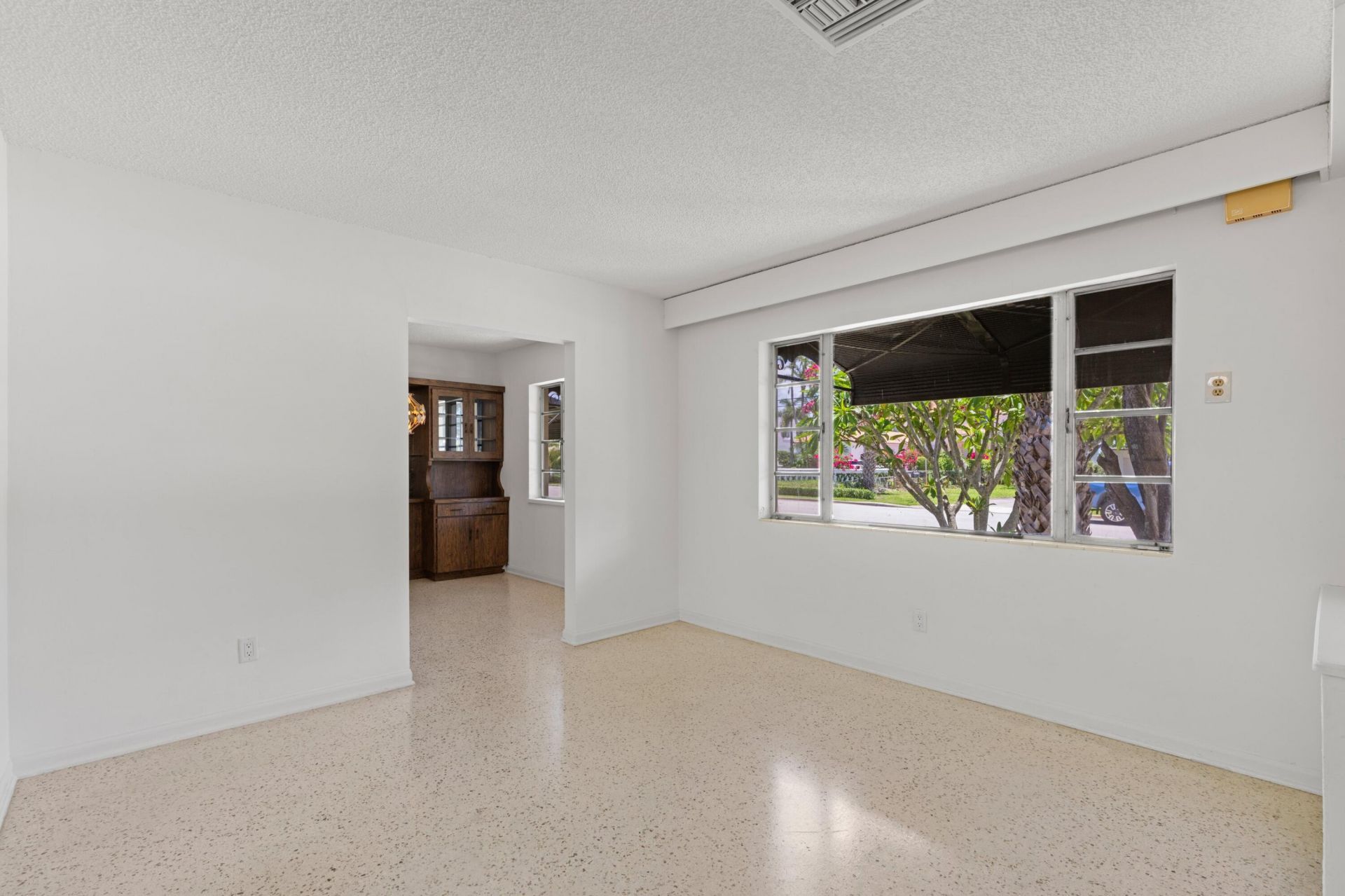 1725 N Lakeside Drive, Lake Worth Beach, FL 33460 Photo
